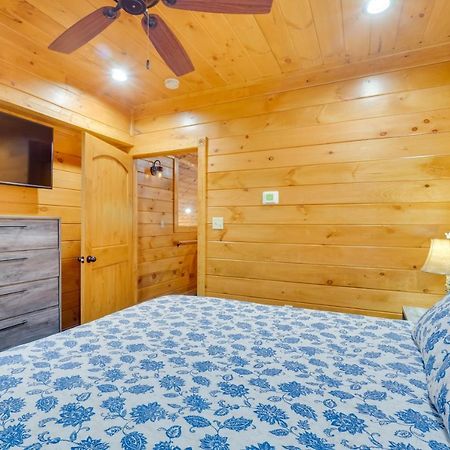 Gatlinburg Vacation Rental With Private Hot Tub! エクステリア 写真