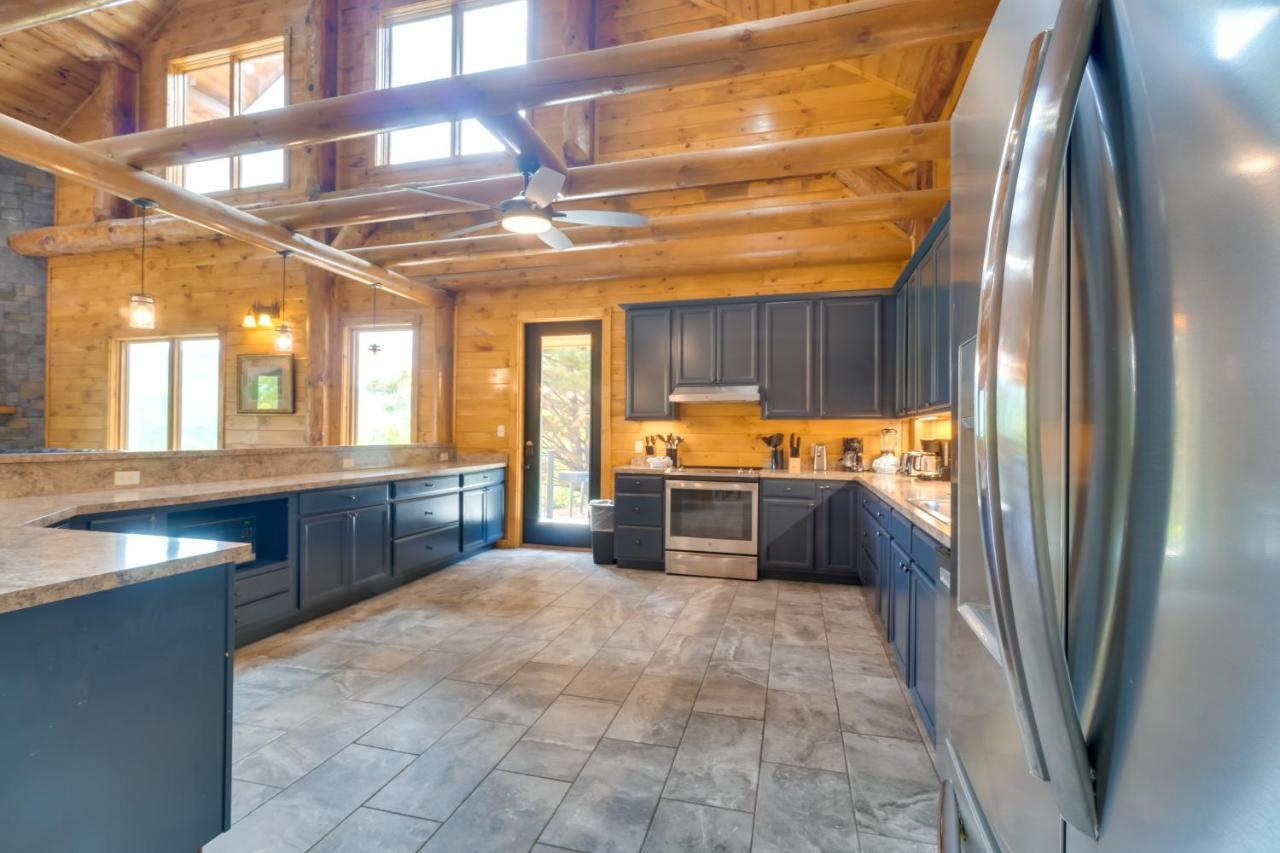 Gatlinburg Vacation Rental With Private Hot Tub! エクステリア 写真
